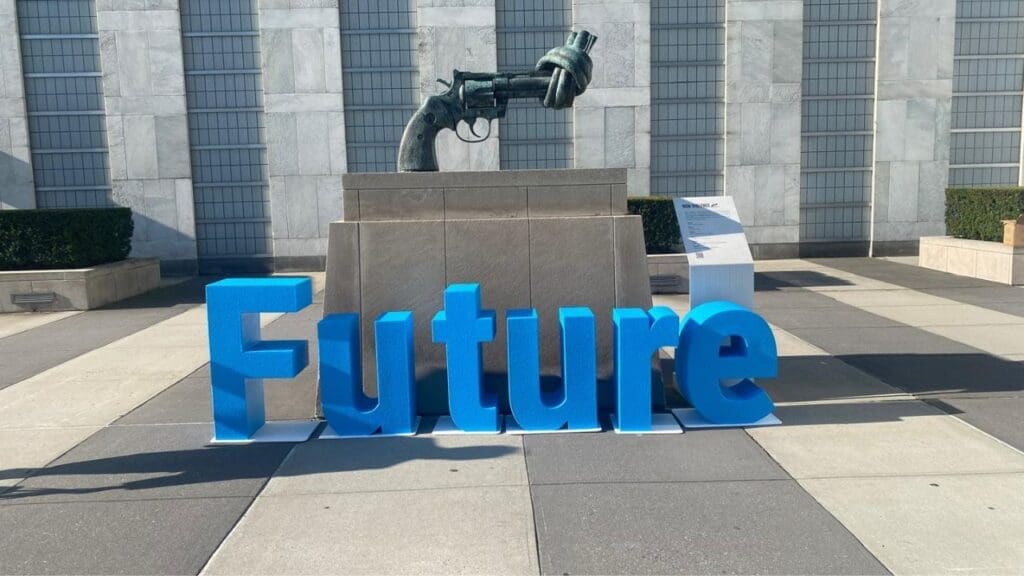 Photo of Knotted Gun outside the United Nations in NYC.